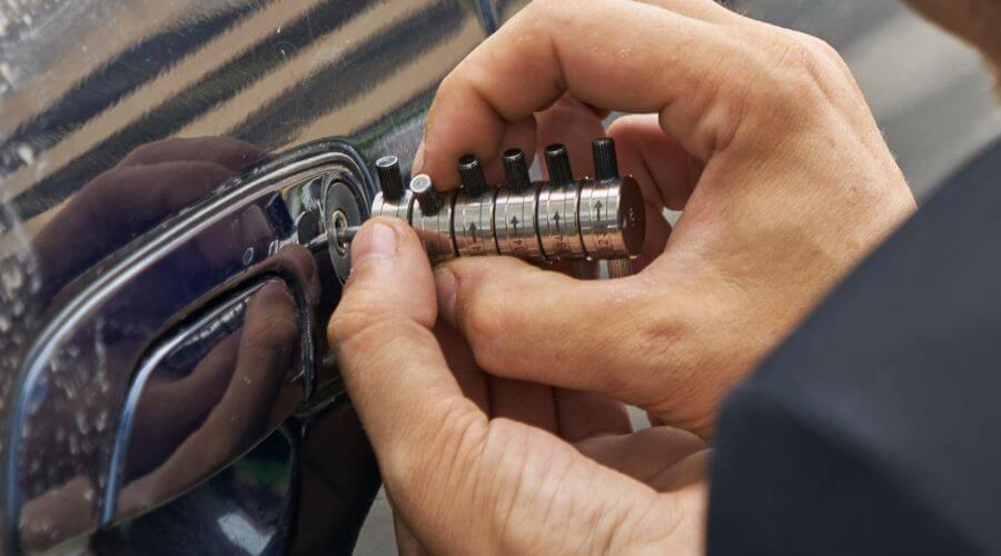 Expert Emergency Roof Repairs services in Federal Dam, MN